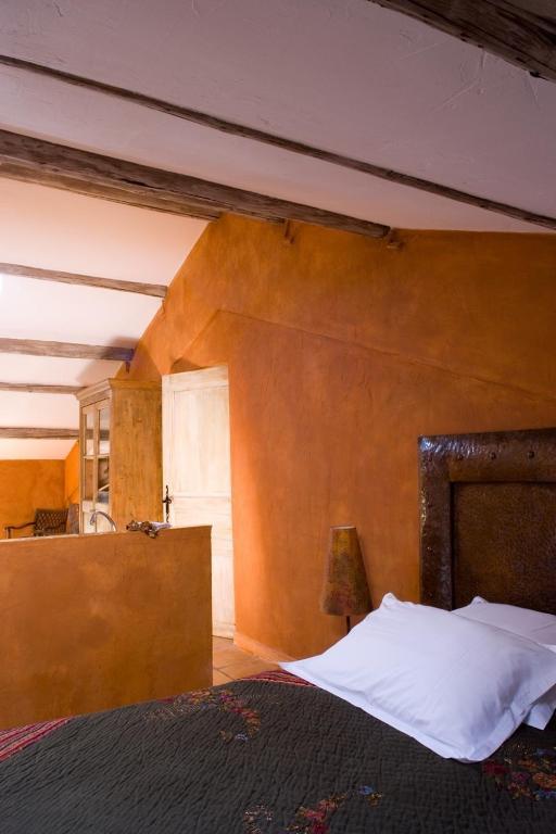 Une Autre Maison Hotel Nyons Quarto foto